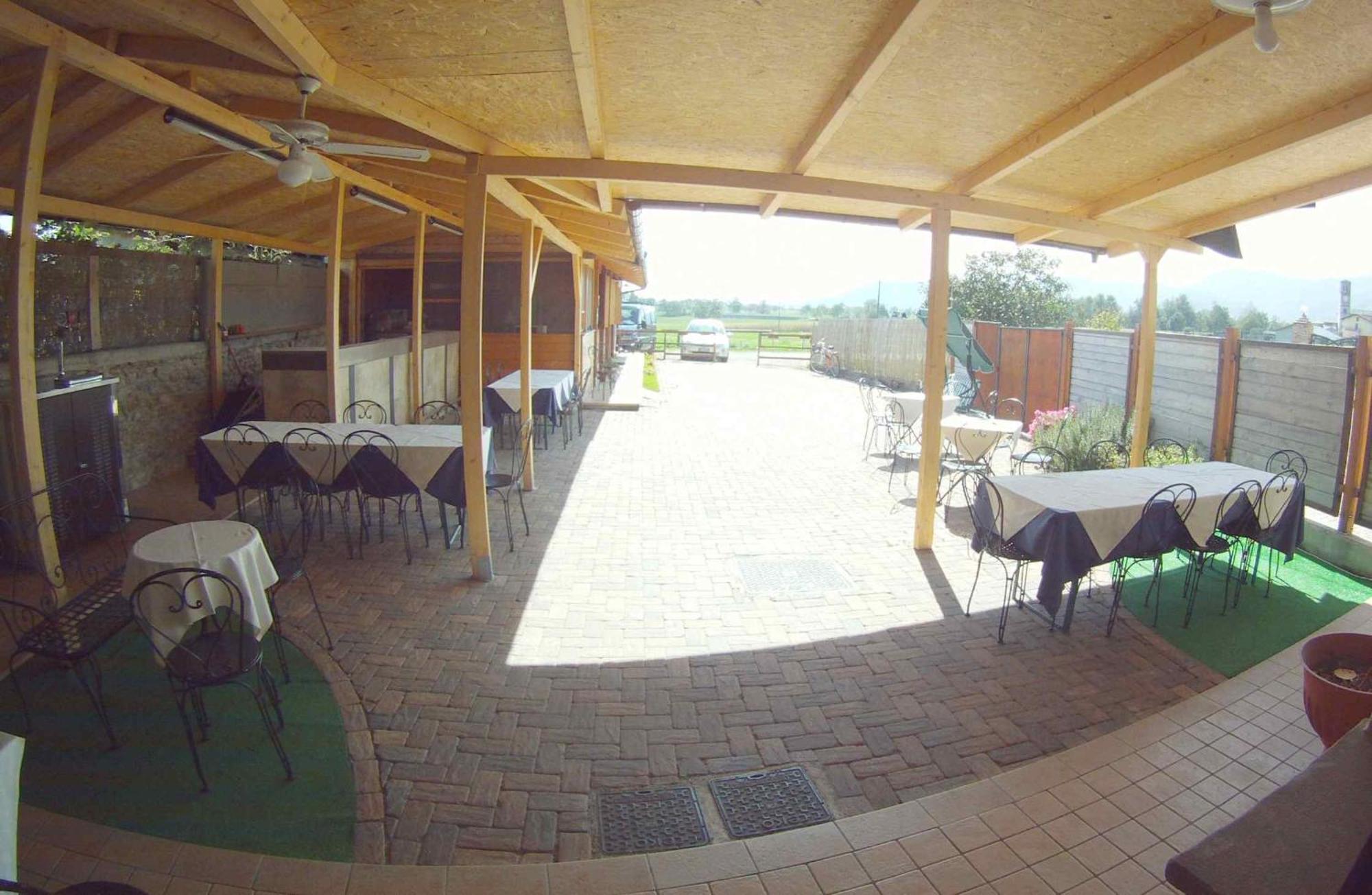 Locanda Dl'Angel Villar San Costanzo Eksteriør bilde